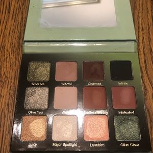 VIOLET VOSS Olive You Forever Eyeshadow Eye Shadow Palette